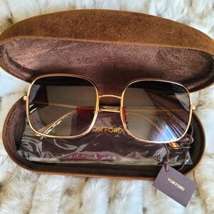 Tom Ford Ladies Sunglasses, Polarized, Gold Trim, Made in Italy.